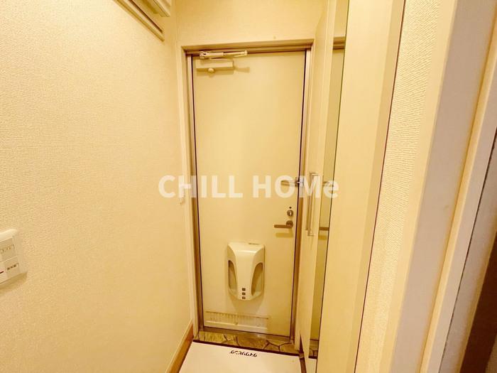 玄関　当社、チルホームのHPもご覧ください(^^)/物件情報多数♪