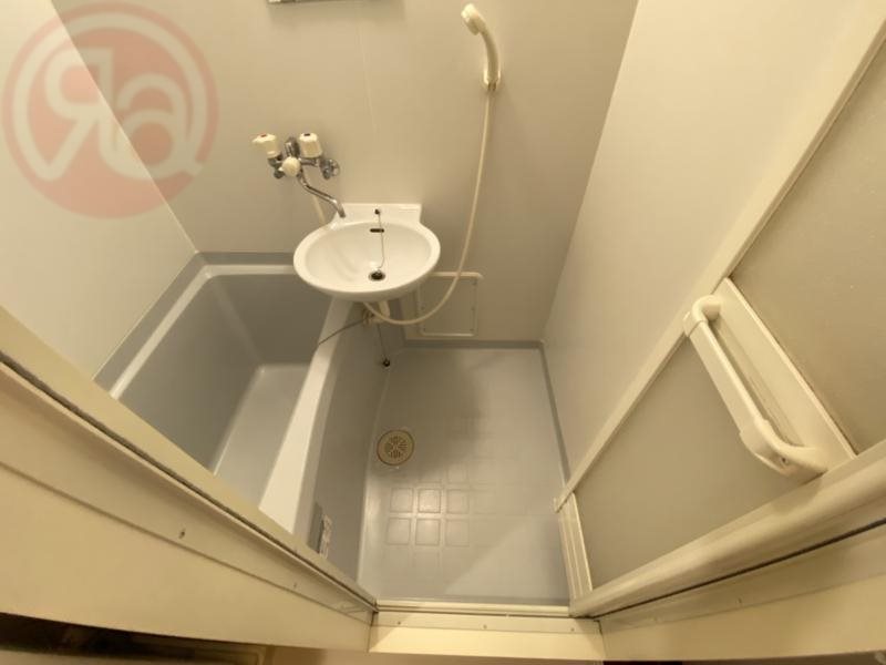 バス・シャワールーム　お風呂です