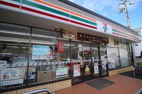 コンビニ　セブンイレブン 横浜八反橋店（コンビニ）まで585m