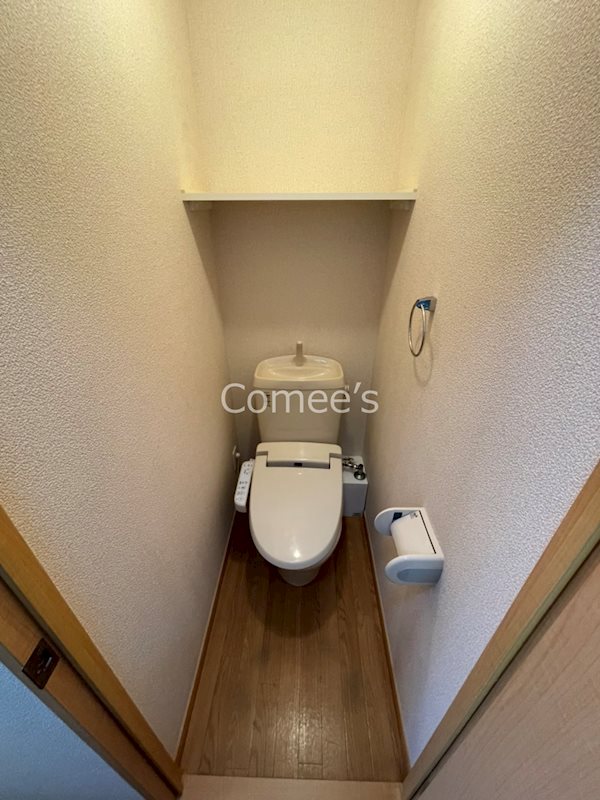 トイレ　温水洗浄便座