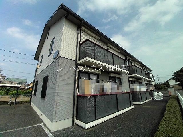 建物外観　レーベンハウス桶川店へ　048-787-5511