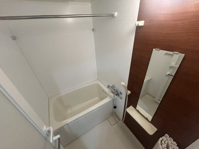 バス・シャワールーム　高温差湯方式です！（同仕様のお部屋のお写真です）