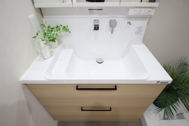 洗面設備　※別号室の参考写真です