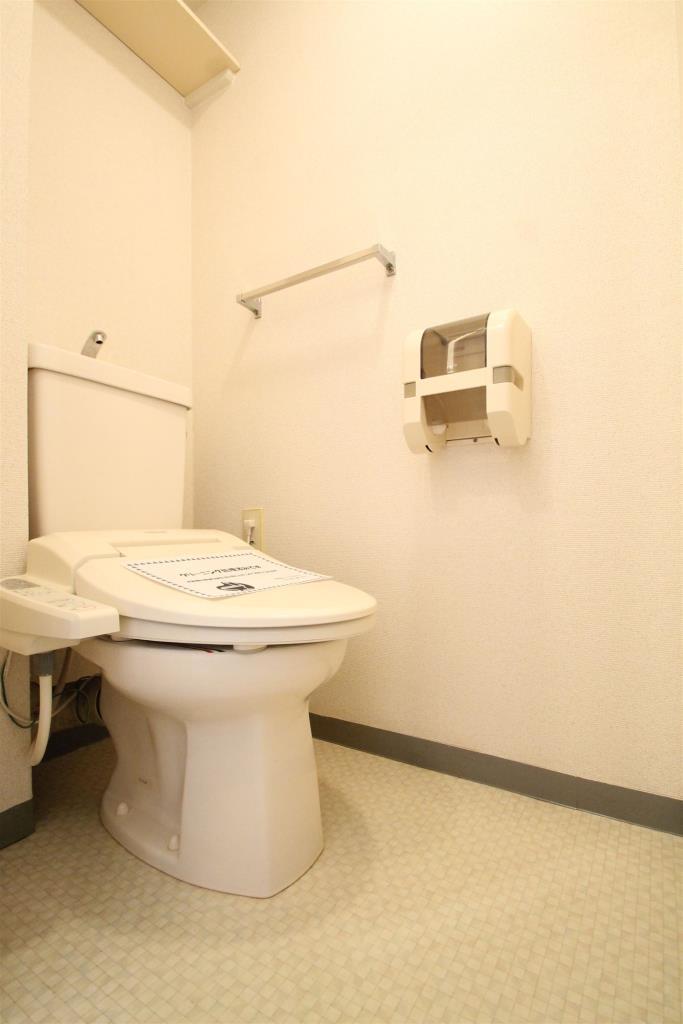 トイレ　ウォシュレット付