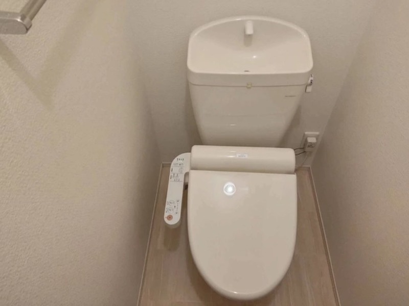 トイレ　図面と現状に相違がある場合には現状を優先