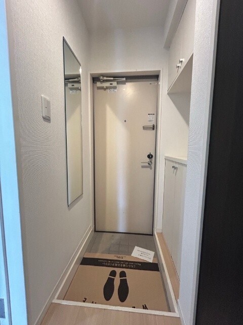 玄関　同一タイプ（備品等除