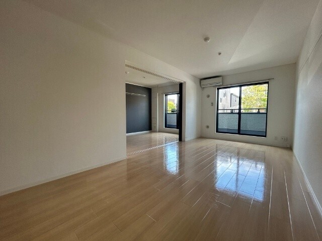 居室・リビング　同一タイプ（備品等除