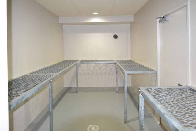 その他　屋内にゴミ置場があります