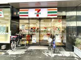 コンビニ　セブンイレブン大阪久太郎町4丁目店（コンビニ）まで150m