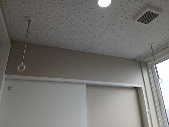 バルコニー　室内物干し