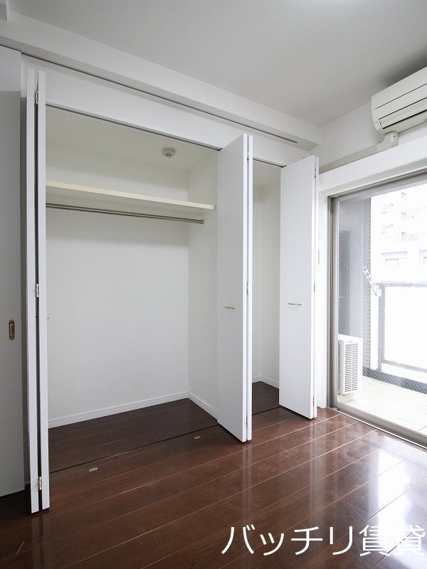 収納　画像は別号室タイプの為、現状を優先致します。