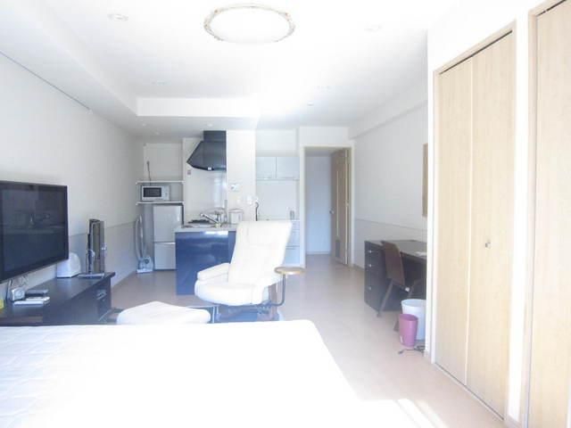 居室・リビング　室内