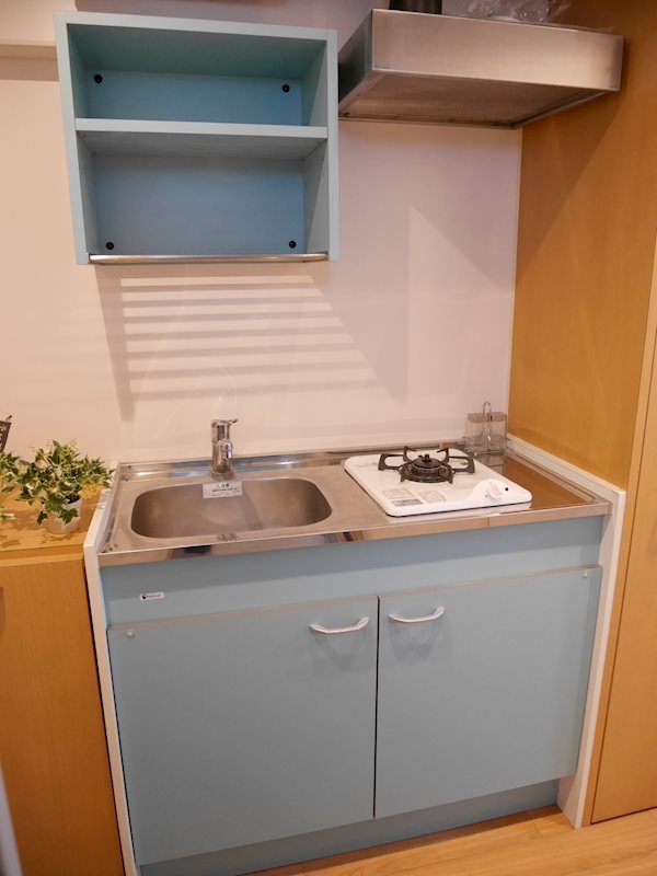 キッチン　03-04号室は水色のキッチンです！