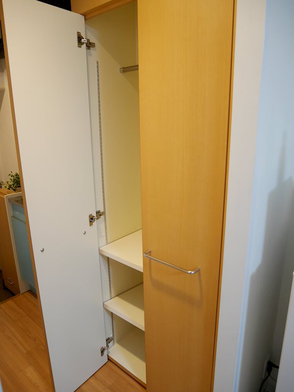 収納　廊下収納