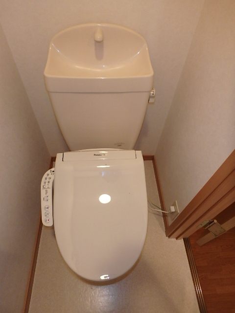 トイレ　清潔感があるトイレです。