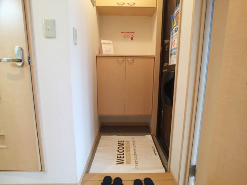 玄関　図面と現状に相違がある場合には現状を優先