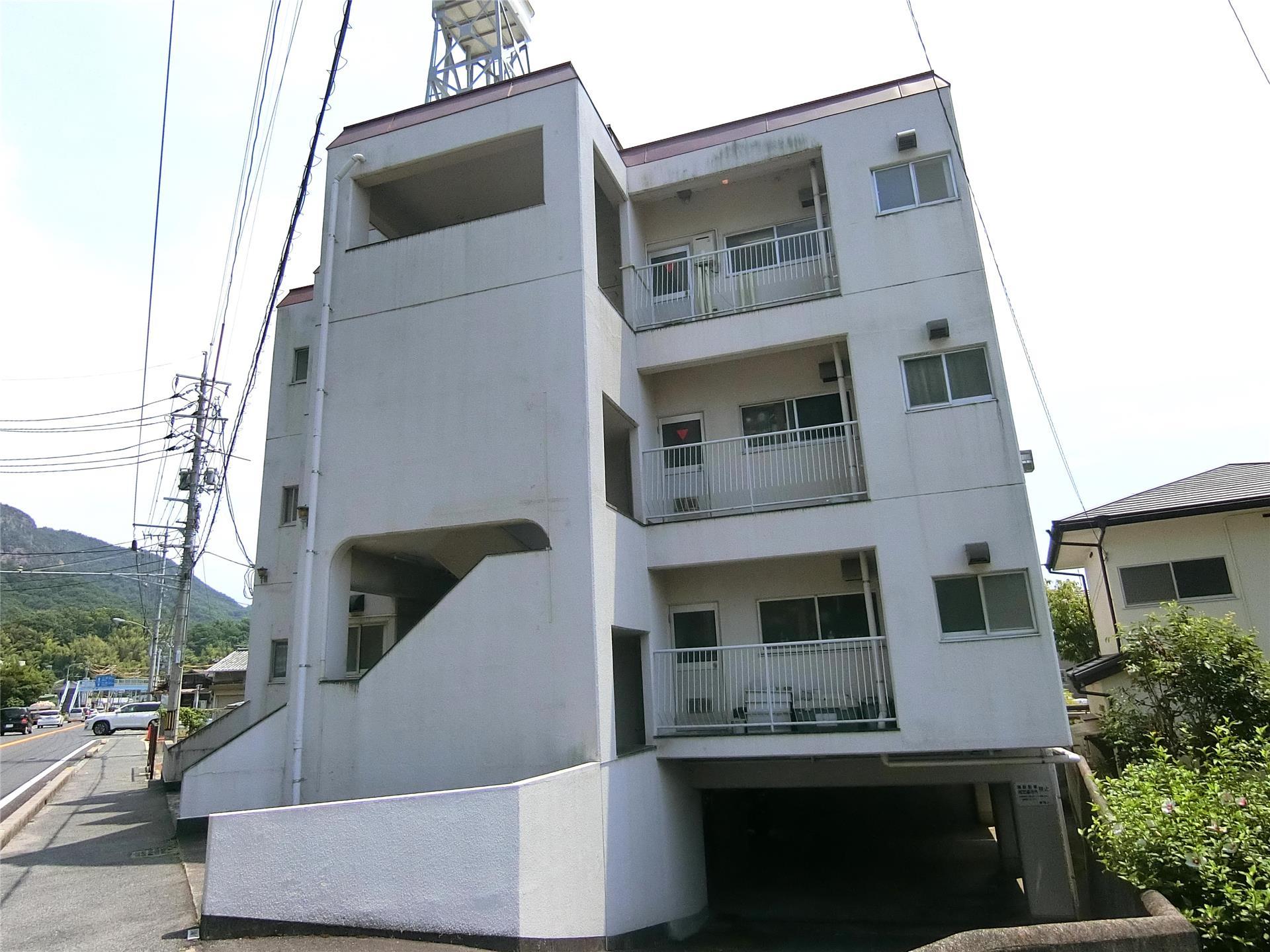 建物外観　1970年築　山本ビル