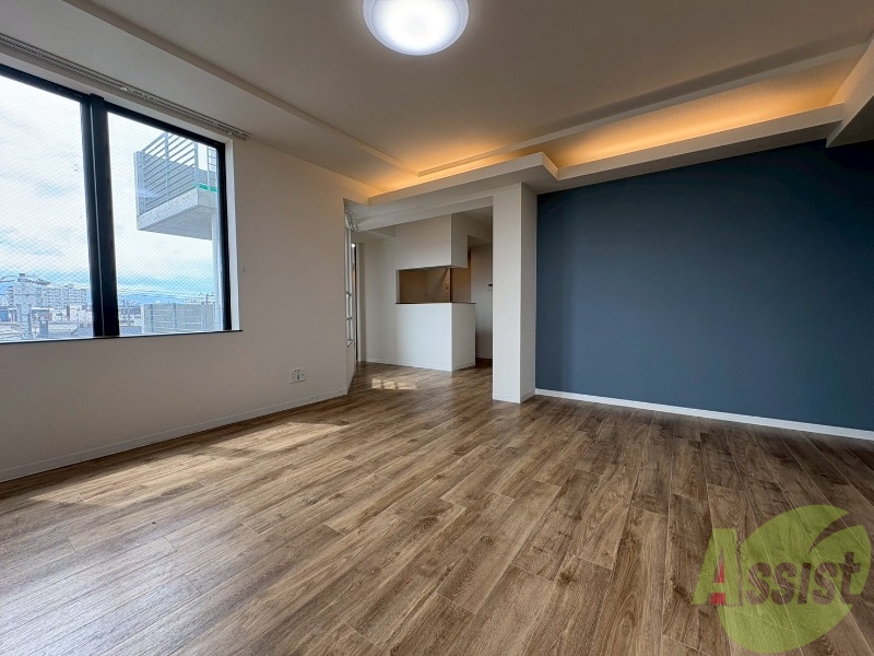 居室・リビング　広々としたリビングですね。使い勝手がよさそうですね！