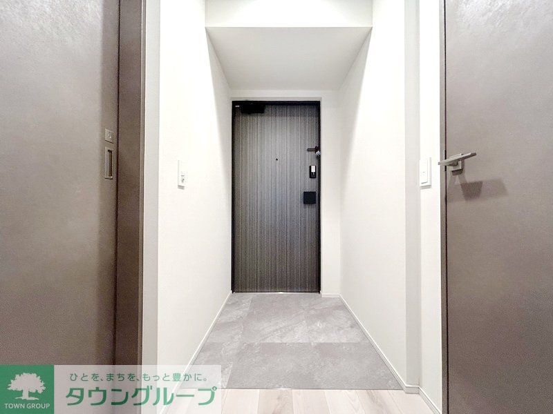 玄関　お部屋探しは株式会社　タウンハウジング　までお気軽にお問合…