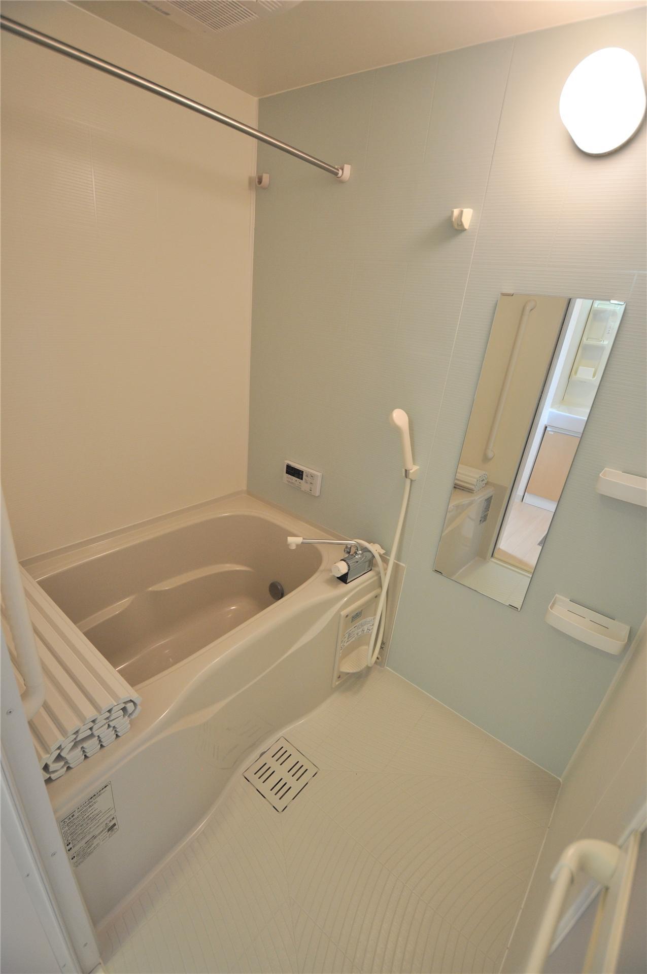 バス・シャワールーム　浴室