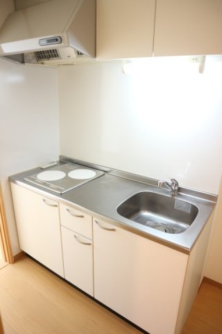 キッチン　２口コンロ付きシステムキッチンです。