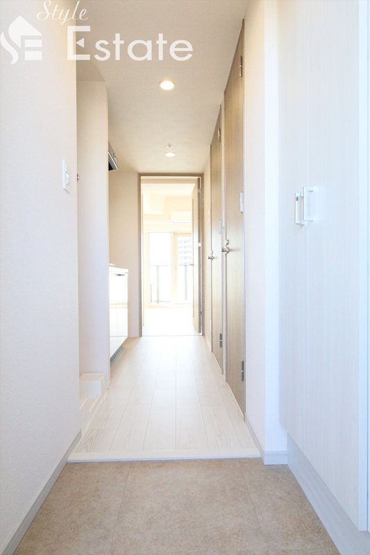 玄関　同仕様内装