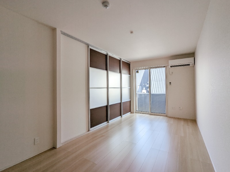 居室・リビング　図面と現状に相違がある場合には現状を優先