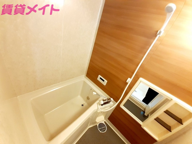 バス・シャワールーム　同物件別部屋参考写真です。