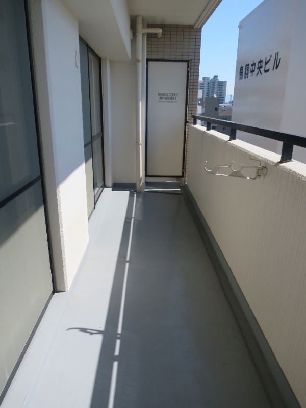 バルコニー　洗濯物はこちらへどうぞ。