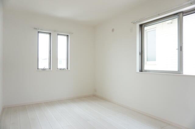 居室・リビング　床下収納有ります