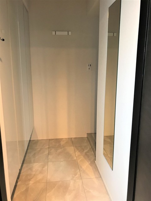 玄関　※写真は同タイプ住戸です。