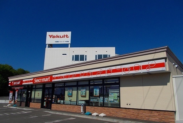 コンビニ　セイコーマート（コンビニ）まで700m