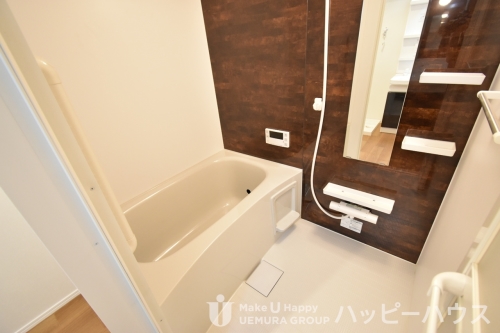 バス・シャワールーム　１０３号の写真です。現況優先となります。