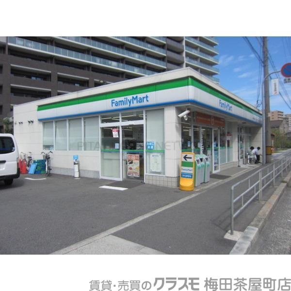 コンビニ　ファミリーマート　大淀北一丁目店（コンビニ）まで717m