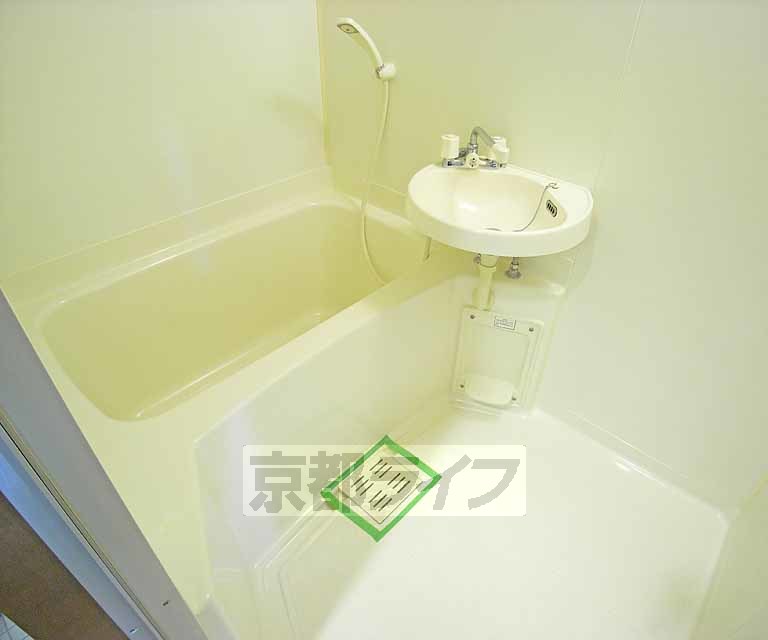 バス・シャワールーム　お風呂です。