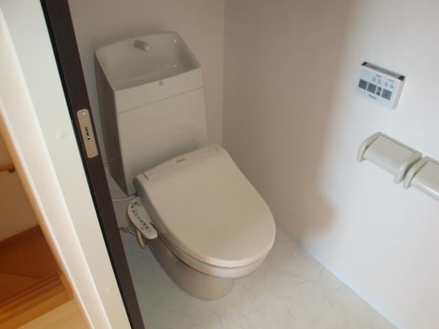 トイレ　シャワー付トイレ
