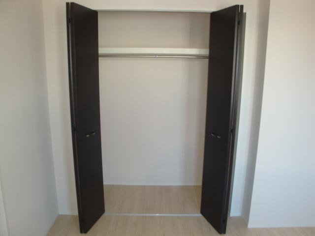 収納　北側洋室クローゼット