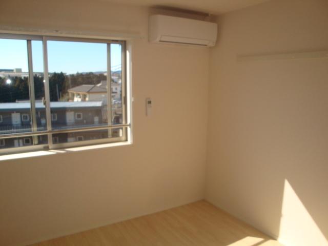 その他部屋・スペース　南側洋室