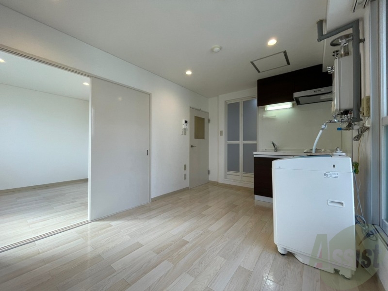 居室・リビング　明るいお部屋は気持ちよく過ごせそうですね。