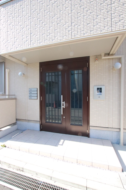 エントランス　オートロック付き