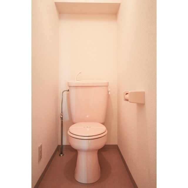 トイレ　温水洗浄便座設置済み☆