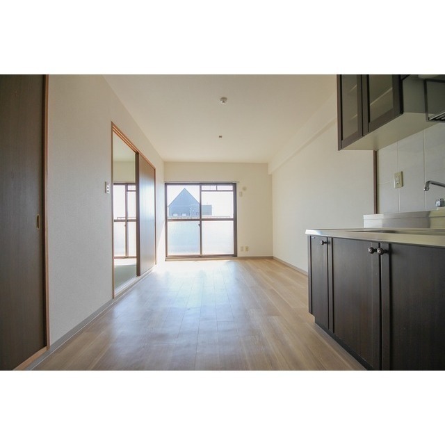 居室・リビング　ＬＤＫ☆同タイプ