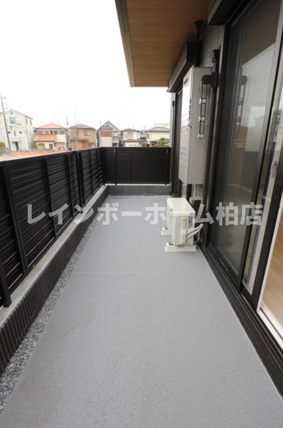 バルコニー　テラスです