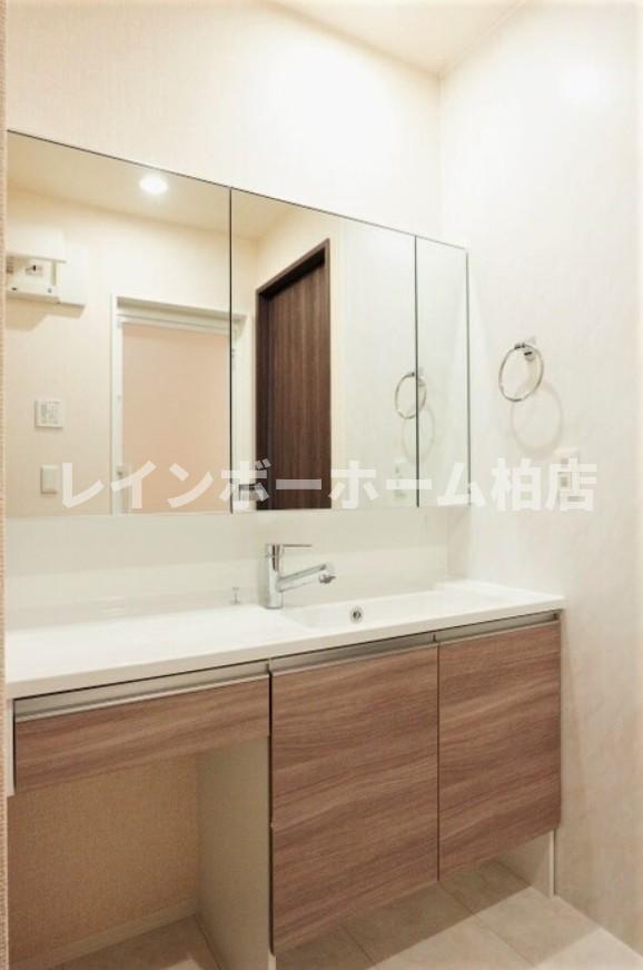 その他　忙しい朝には欠かせない洗面所です