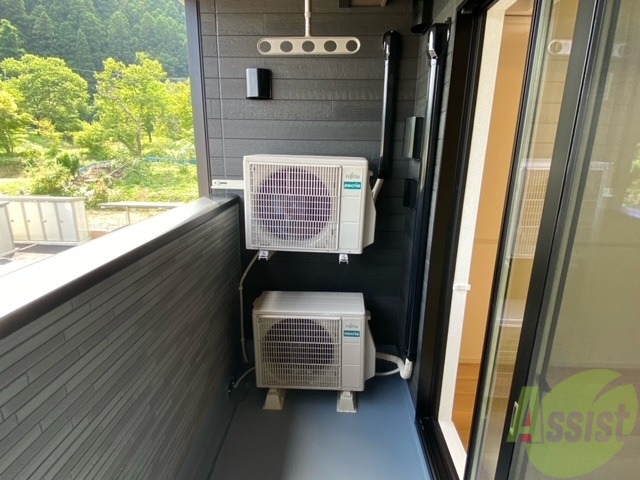 バルコニー　バルコニーです、南向きではかどりそうですね