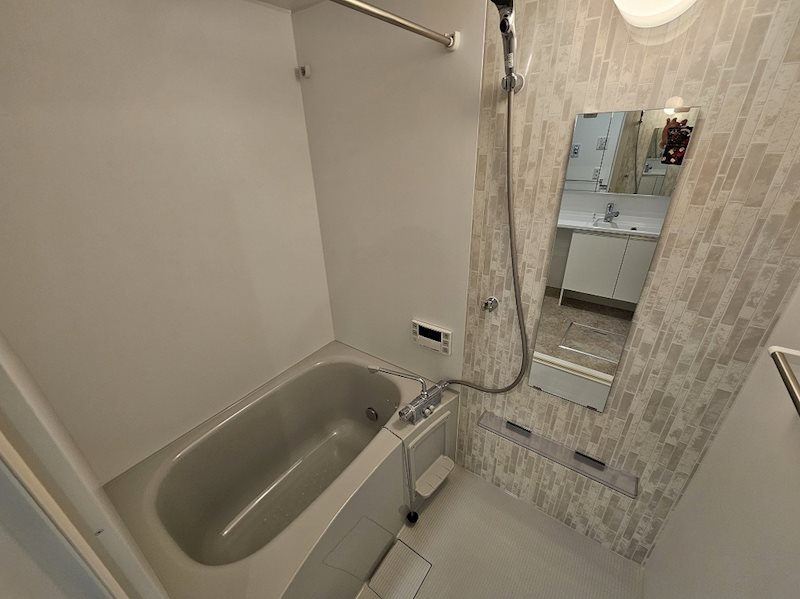 バス・シャワールーム　追焚き付