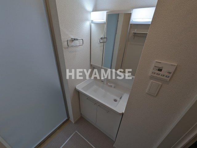 洗面設備　※同物件反転間取の写真です※現況を優先します※
