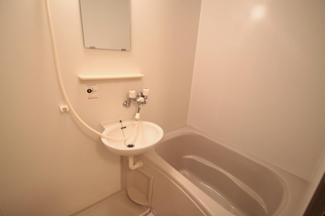 洗面設備　お風呂と洗面台付き！！