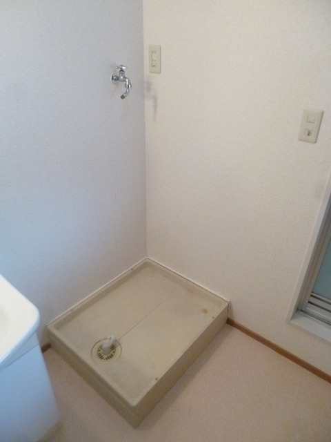 その他部屋・スペース　防水パン付き洗濯機置き場♪