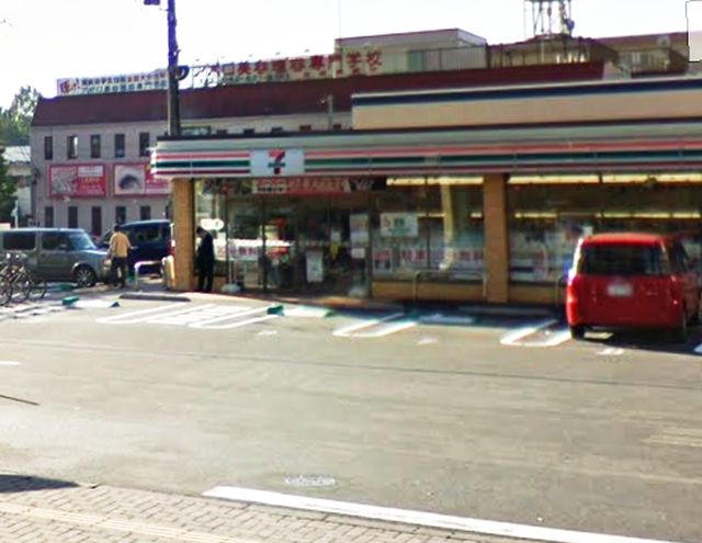 コンビニ　セブンイレブン 八王子万町店（コンビニ）まで127m